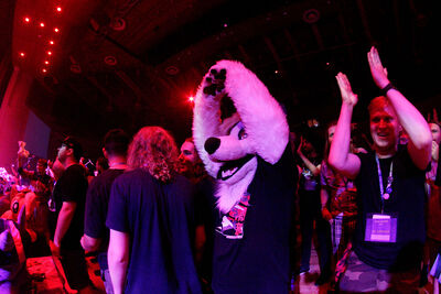 PrinceWhatevererGalaCon2024-_MG_5046.b.JPG (image/jpeg, 525747 B)