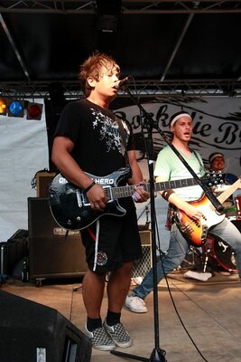 Rock die Burg 2009-IMG_8214.JPG (image/jpeg, 107471 B)