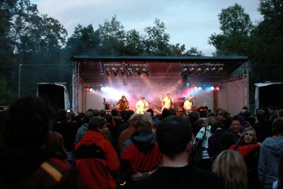 Rock die Burg 2009-IMG_8379.JPG (image/jpeg, 137685 B)