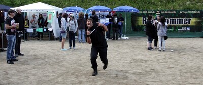 Rock die Burg 2010-IMG_4871.JPG (image/jpeg, 162135 B)