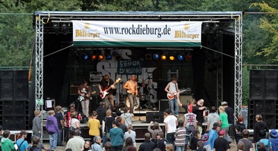Rock die Burg 2010-IMG_4995.JPG (image/jpeg, 203380 B)