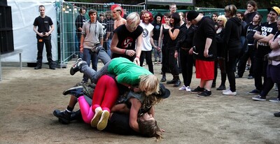 Rock die Burg 2010-IMG_5073.JPG (image/jpeg, 199248 B)