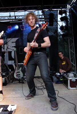 Rock die Burg 2010-IMG_5133.JPG (image/jpeg, 169755 B)