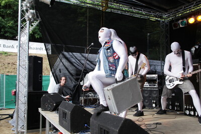 Rock die Burg 2012-IMG_8677.JPG (image/jpeg, 232277 B)