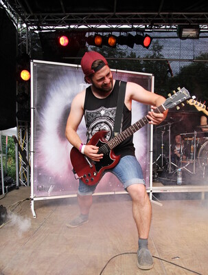 Rock die Burg 2013-IMG_4279.JPG (image/jpeg, 252267 B)
